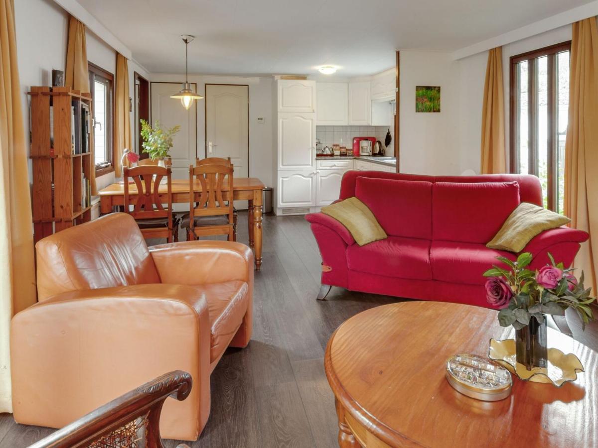 Tasteful Chalet Near Ommen For Family Stegeren Bagian luar foto